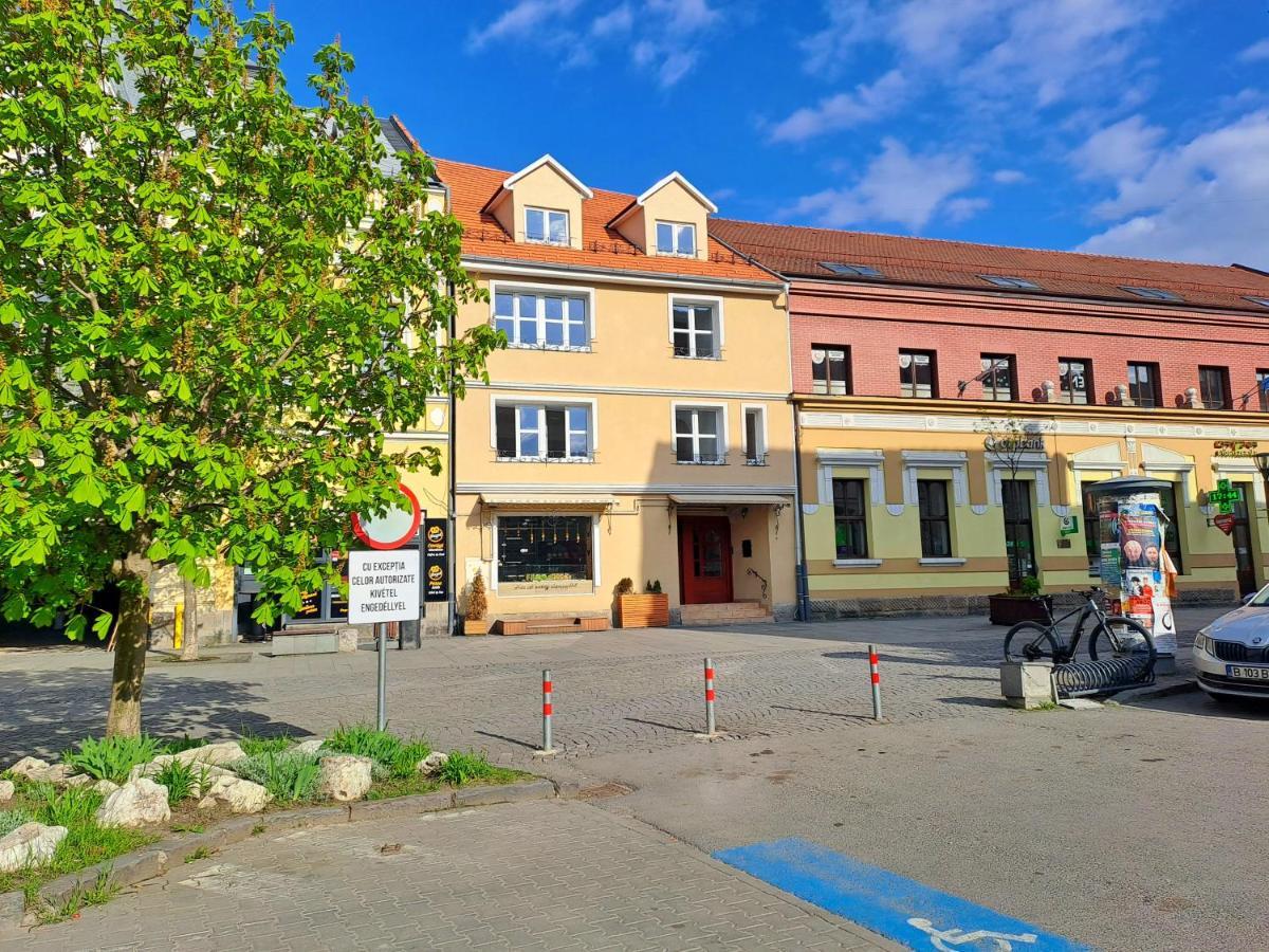 7 Level Central Apartments Miercurea Ciuc Buitenkant foto